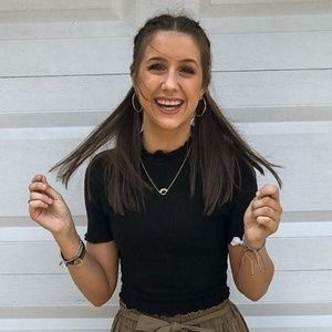 Meet your Posher, Gillian